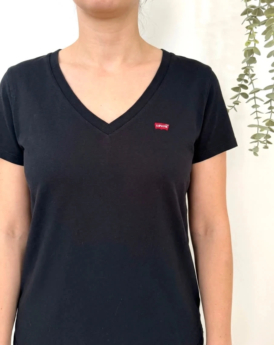 T-shirt col V Levi’s noir coton logo rouge taille M - FP2512129