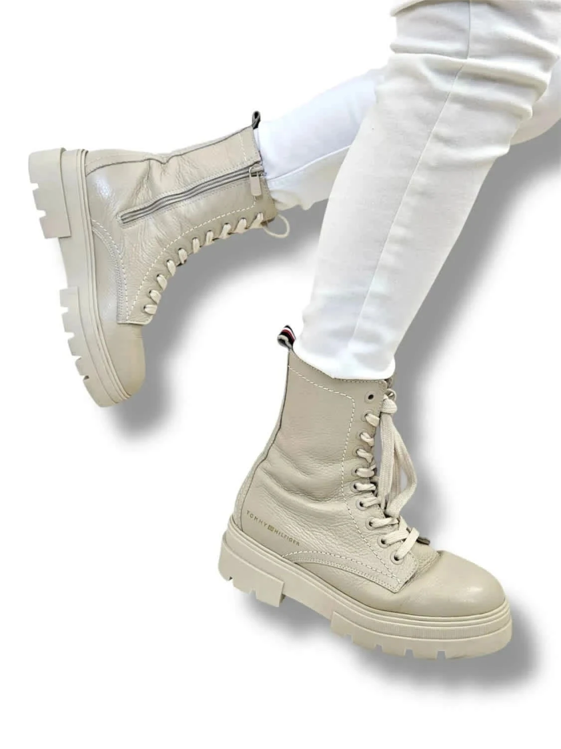 Bottines à lacets Tommy Hilfiger beige en cuir modèle Monochromatic Lace Up Boot taille 38