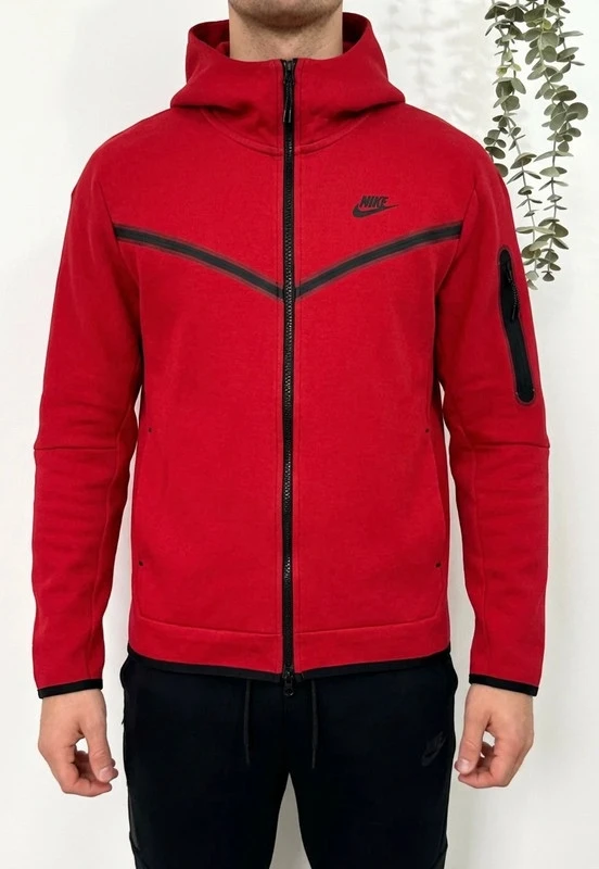 Veste Nike Tech Fleece rouge noir zippée à capuche taille M