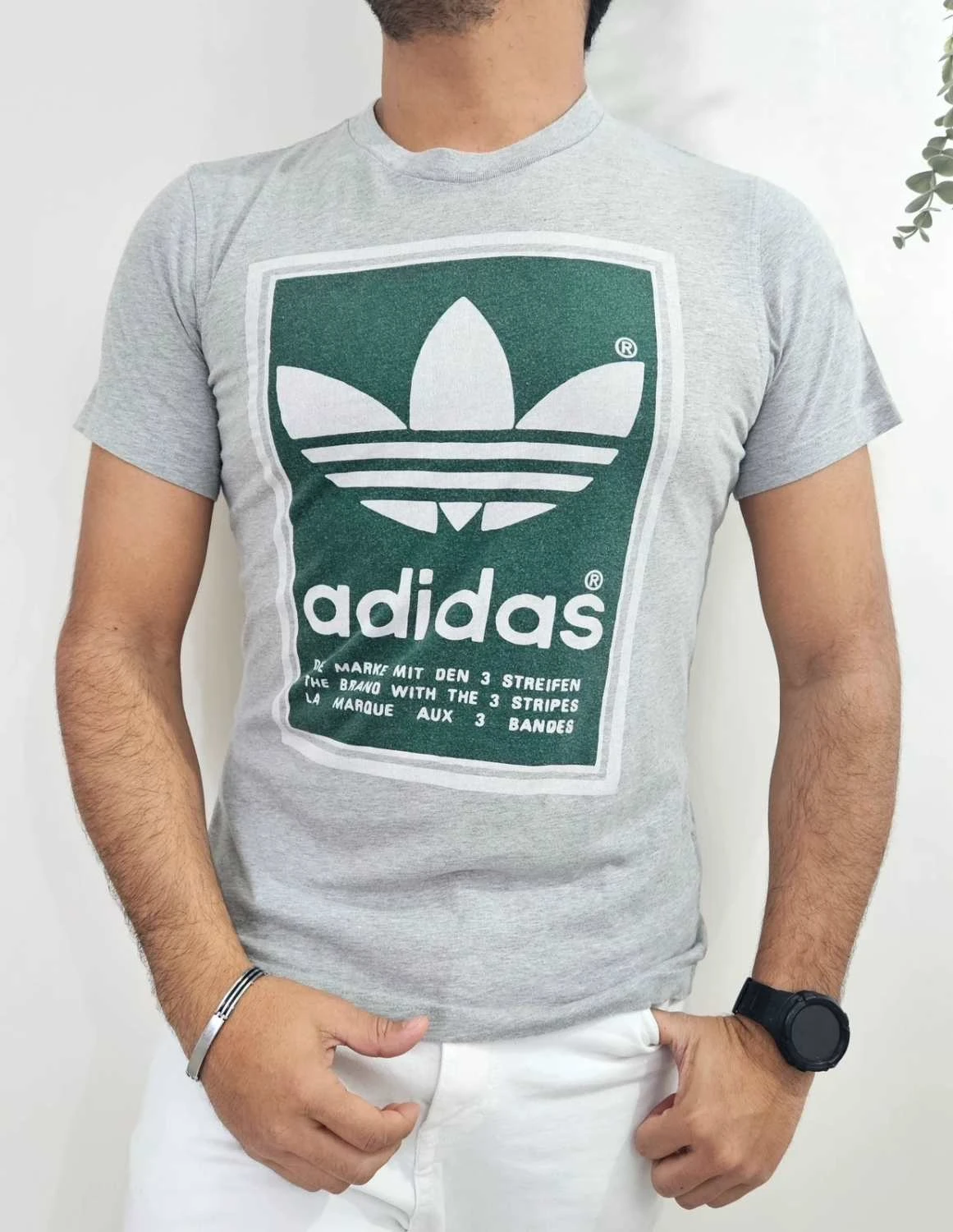 T-shirt Adidas Originals logo trefoil gris et vert taille S - FP2512195