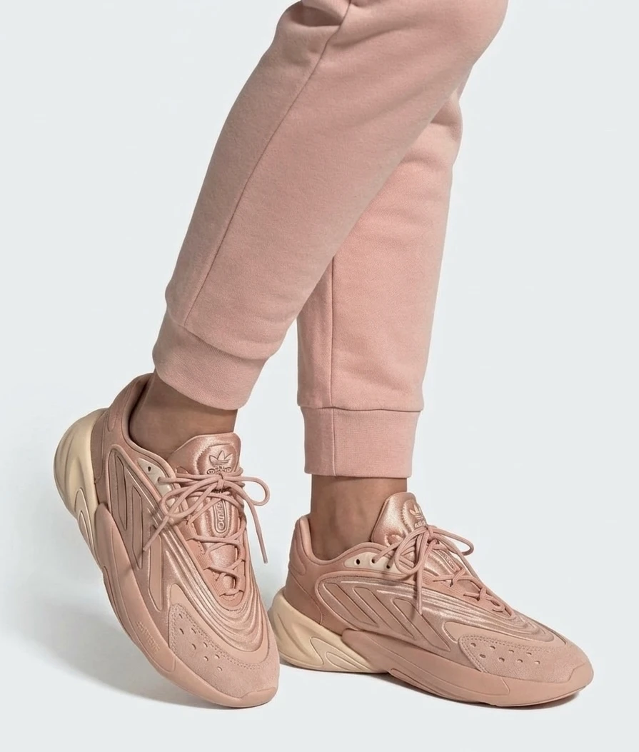 Chaussures Adidas Ozelia taille 37
