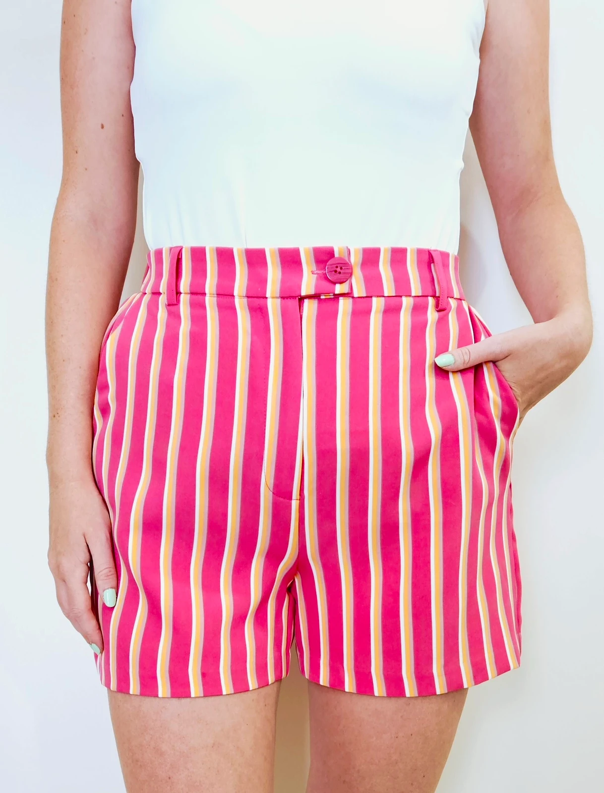 Short rayé rose et orange élastique Cache Cache taille 38
